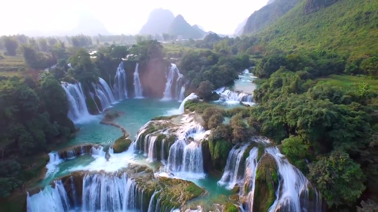 詳情圖-鳥瞰圖Bangioc瀑布在曹邦省，越南