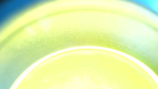 迷你手电筒特写
