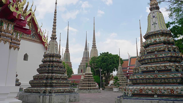 泰国曼谷卧佛寺宝塔