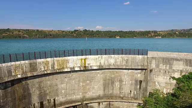坝体混凝土拱墙卡箍