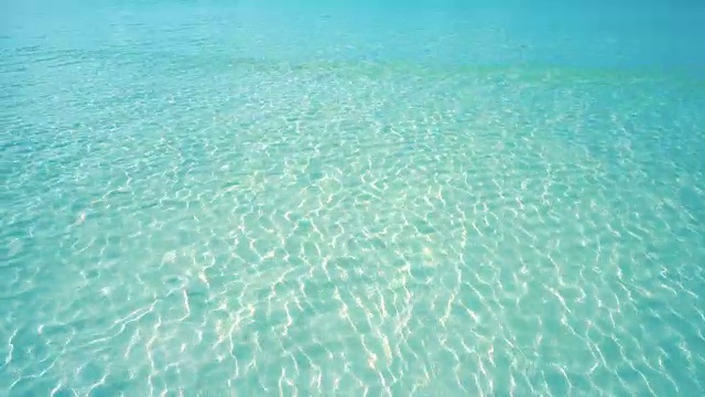加勒比海浅水海浪海岸绿松石