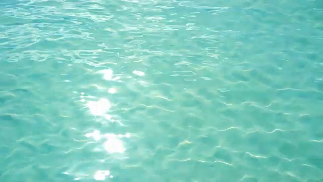 详情图-加勒比海浅水海浪海岸绿松石