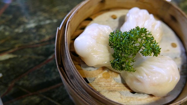 虾饺是一种用虾饺做成的点心。