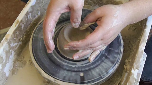 陶艺传统陶工制作陶瓷