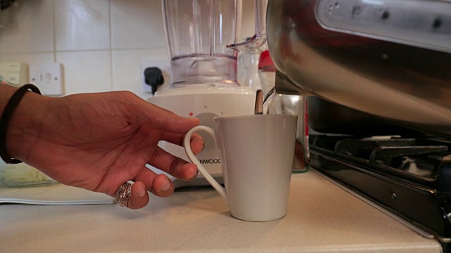 在家泡一杯茶