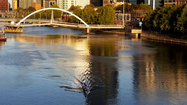 耶那河上墨尔本