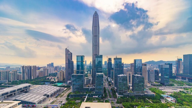 深圳的现代建筑外观，时光流逝/中国深圳。