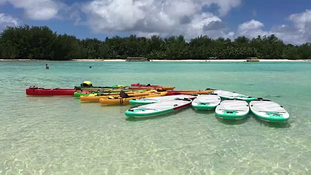 拉罗汤加库克群岛的穆里泻湖景观