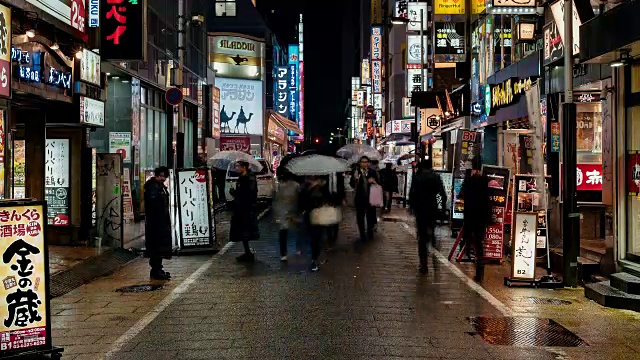 东京，日本，时光流逝——新宿夜行步行街