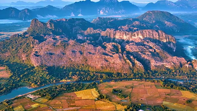 空中山谷日出景观
