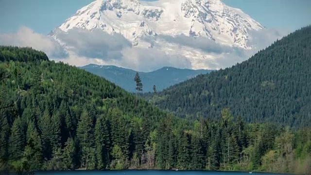 雷尼尔山矿物湖时间推移盘上升