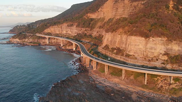 海崖桥驱动海岸景观澳大利亚航拍日出
