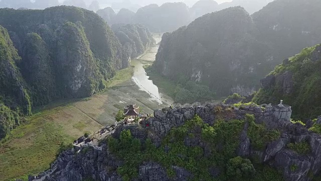 越南山区景观的航空全景图