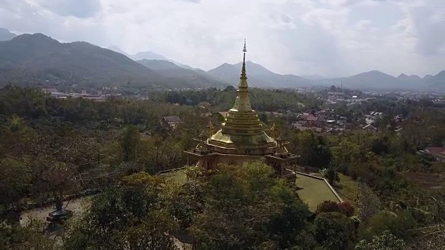 老挝琅勃拉邦内观寺空中