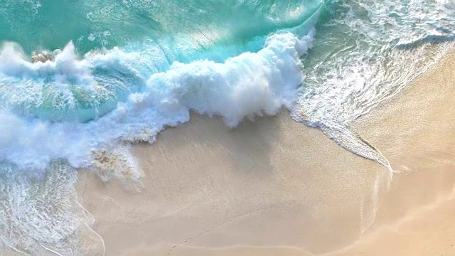 详情图-绿松石般的海浪拍打着沙滩